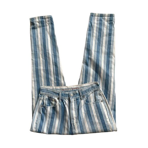 American Eagle Outfitters High Rise Mom Jean Stripes AEO - Picture 2 of 8